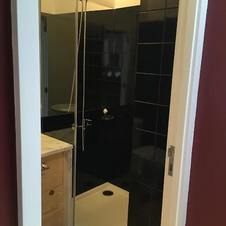 Pimms Ribeira Bed & Breakfast 3*