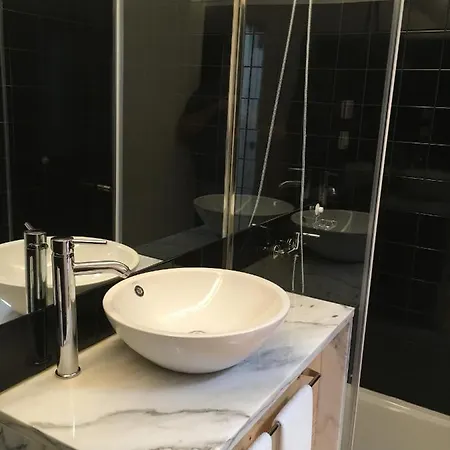 Pimms Ribeira Bed & Breakfast