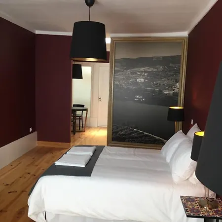 Pimms Ribeira Bed & Breakfast