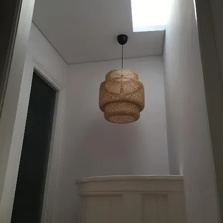 Alojamento de Acomodação e Pequeno-almoço Pimms Ribeira 3*