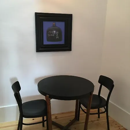 Alojamento de Acomodação e Pequeno-almoço Pimms Ribeira 3*